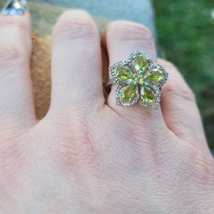 Sterling Peridot Light Green Ring, Size 7 - August Birthstone, .925